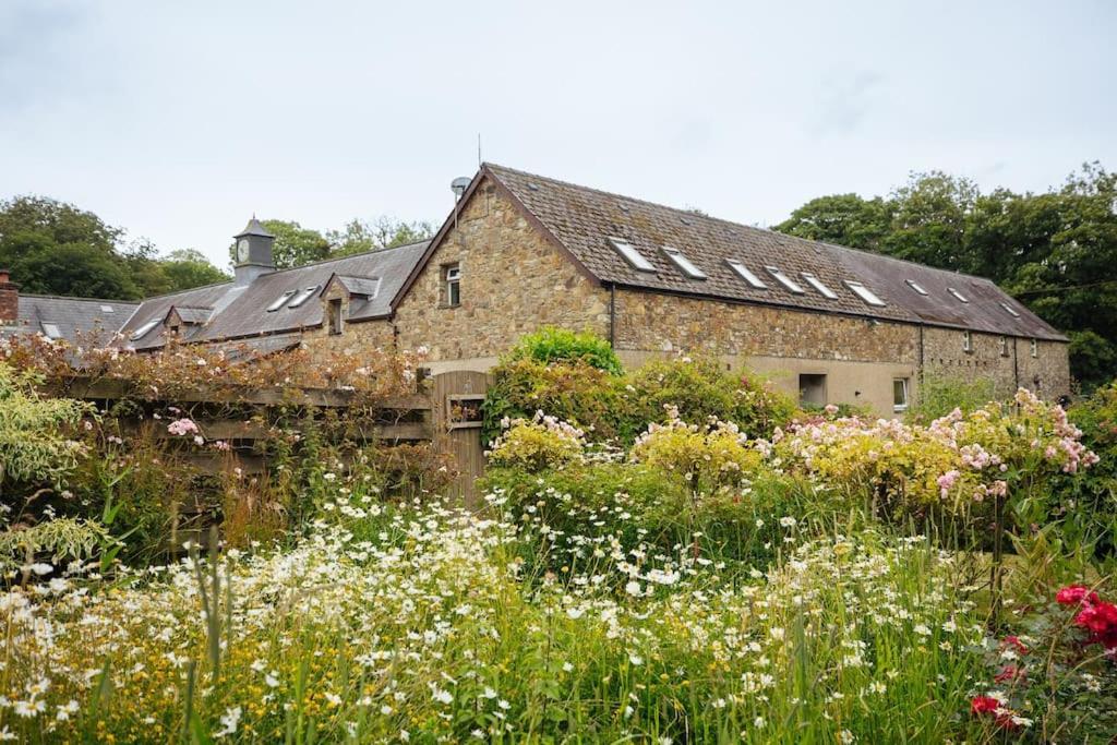 Barn Cottage - Family-Friendly Cottage With Heated Indoor Pool Haverfordwest Exterior photo